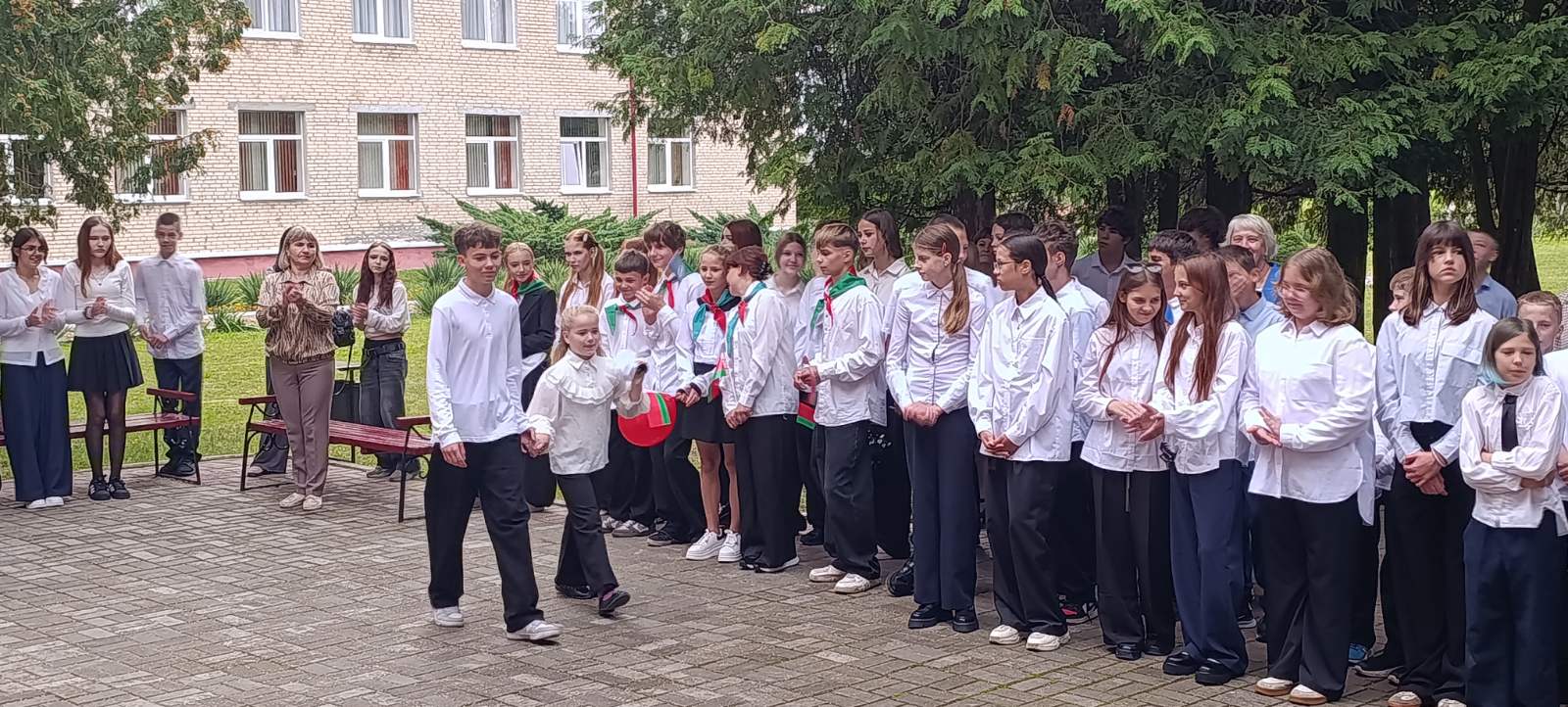 День знаний в нашей школе: яркий старт 2026 - 2027 учебного года!